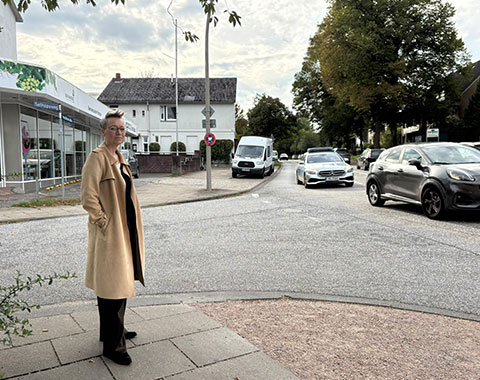 Unübersichtliche Verkehrsführung, schwierige Sichtverhältnisse